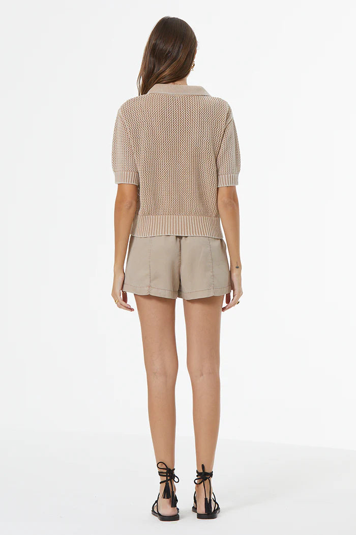 TROUSER SHORT SANDSTONE