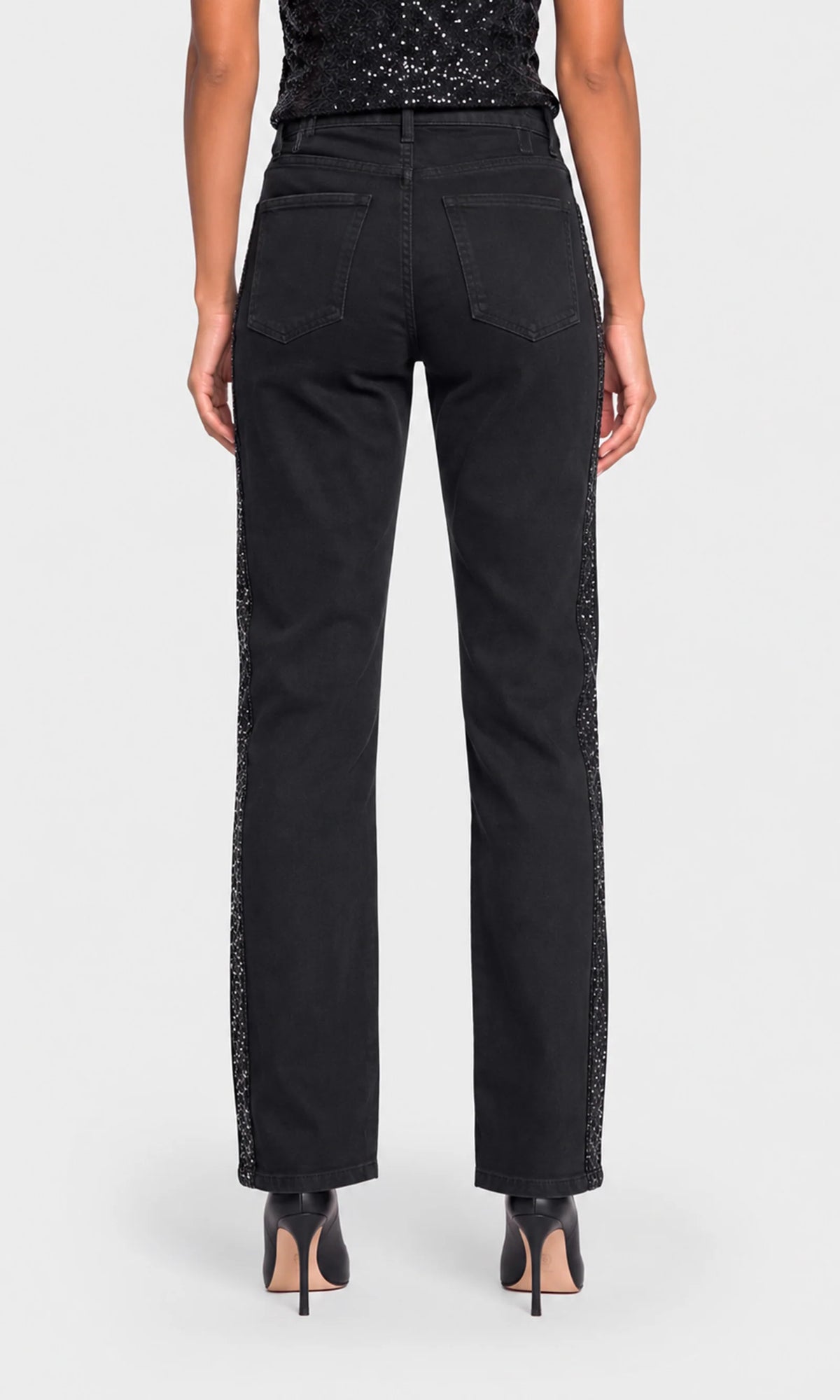 Hania EMB Jeans