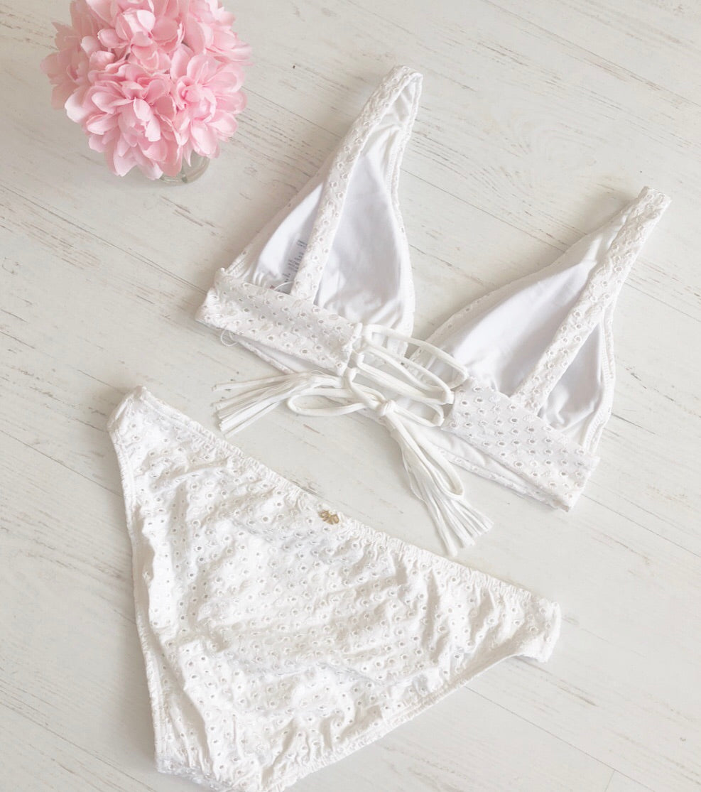 EYELET BASIC FULL BOTTOM ~