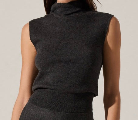 DEORA SWEATER
