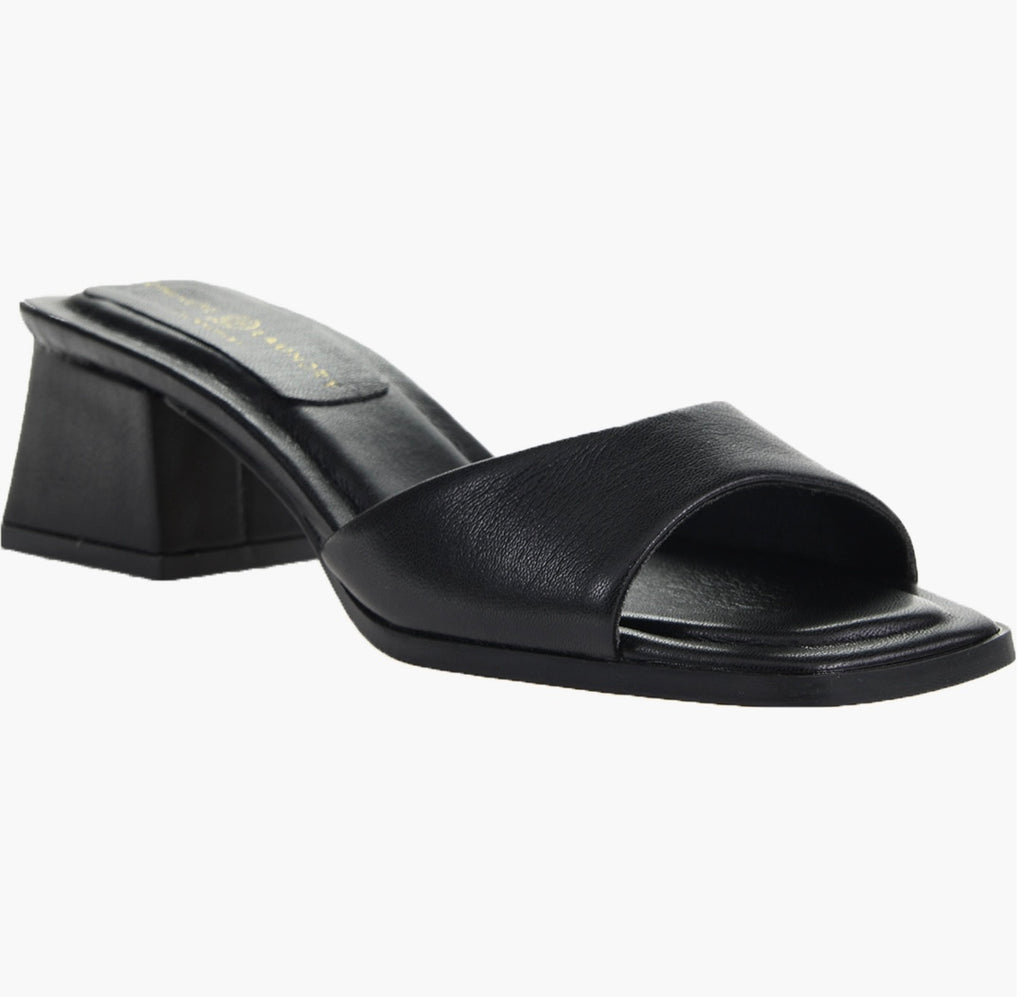 LIINDA HEEL