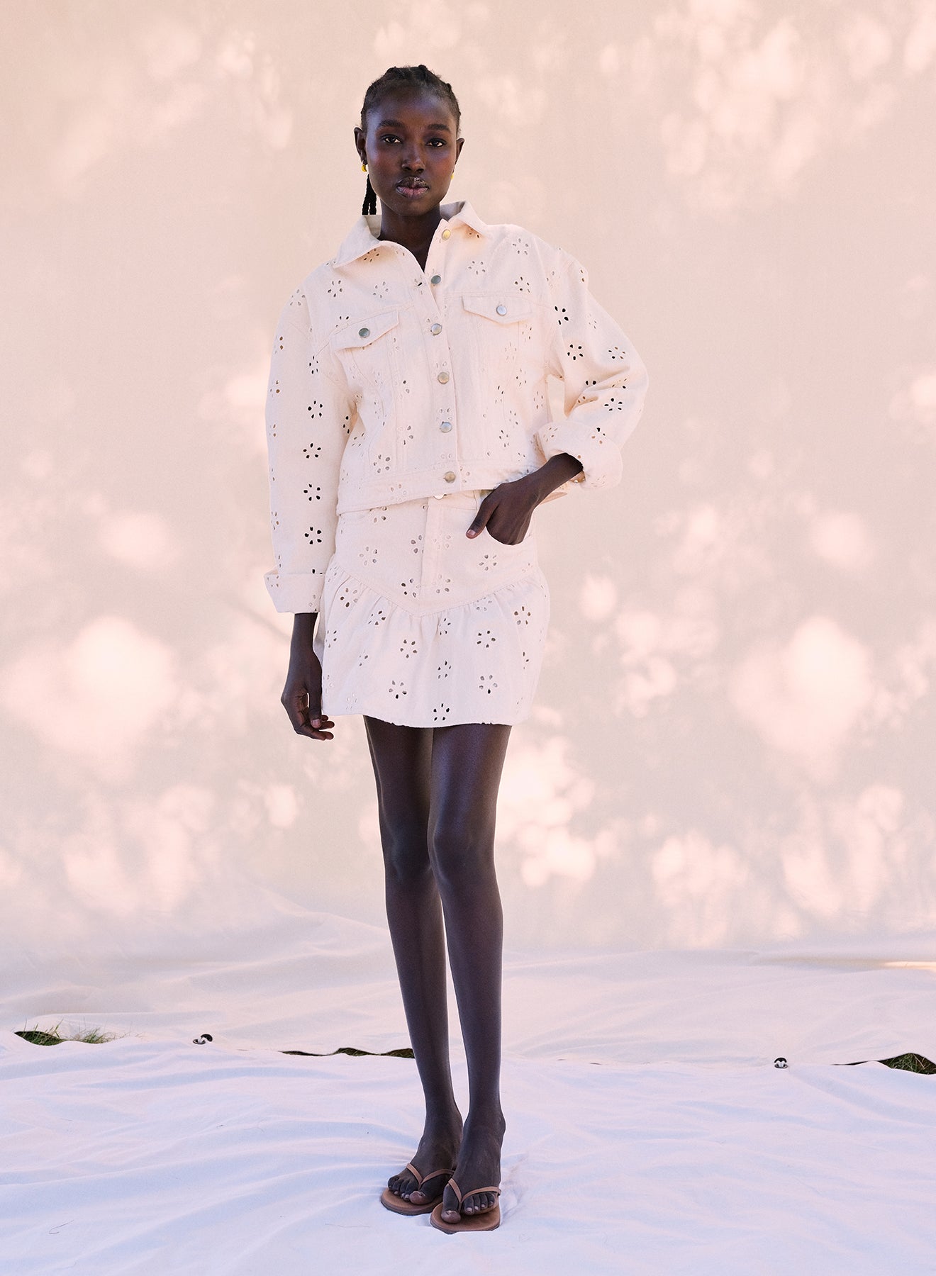 PIPPI DAISY EYELET DENIM MINI SKIRT