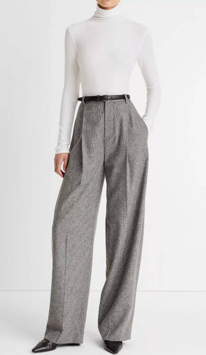 Essential Long-Sleeve Turtleneck Top Off White