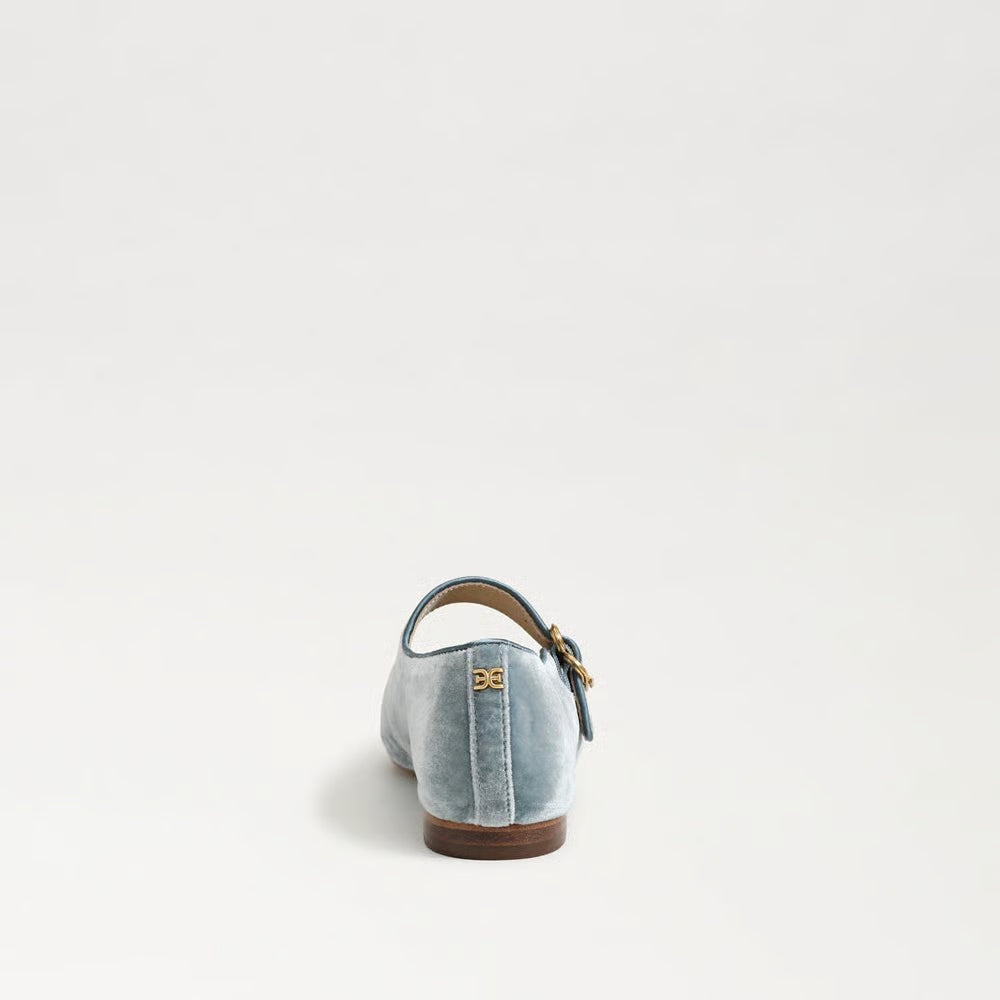Michaela Mary Jane Flat