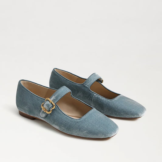 Michaela Mary Jane Flat
