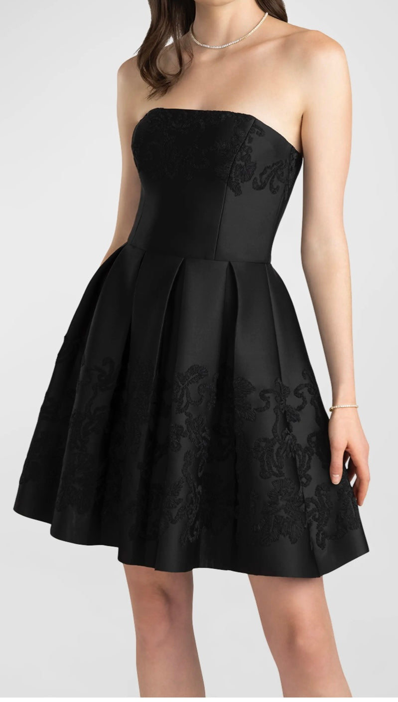 SOPHIA DRESS *